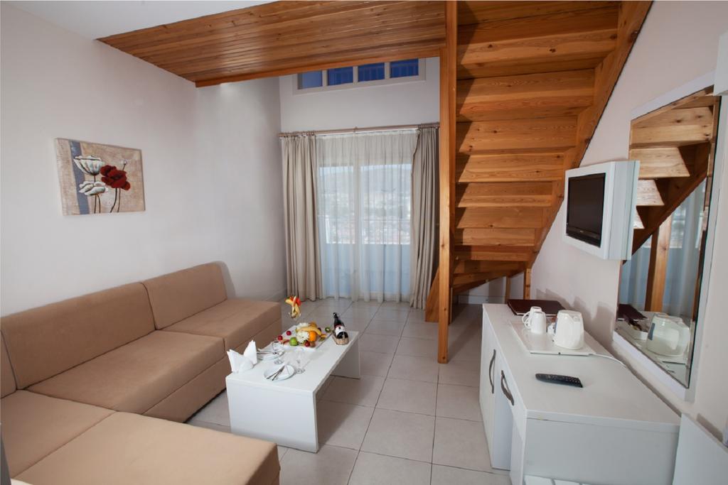 HOTEL-BATIHAN-BEACH-RESORT-KUSADASI -12